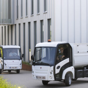 Addax MT 15 met afvalcontainer