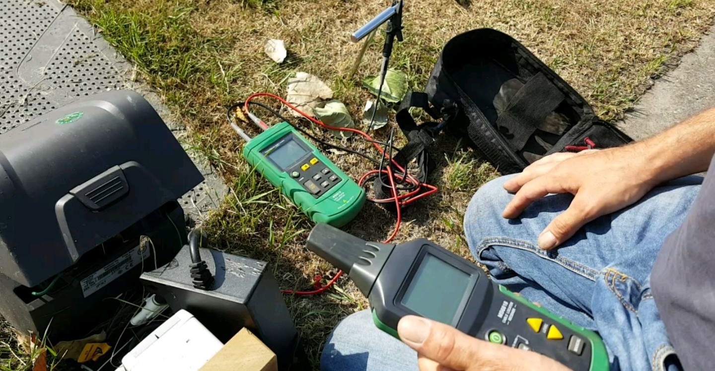 Robotmaaier draadbreuk repareren